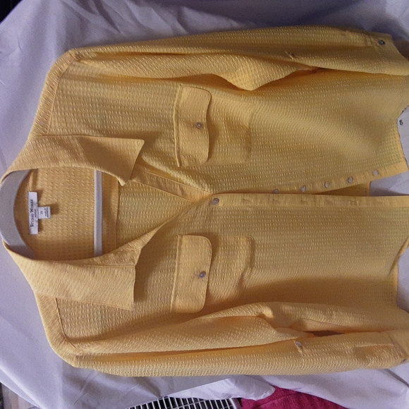 Top - Picture 1 of 1